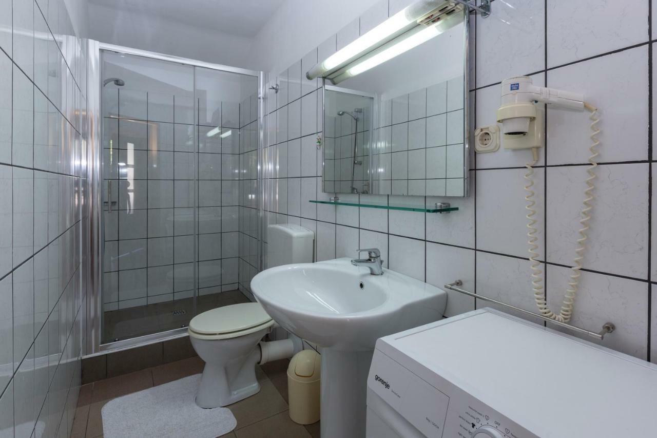 Apartments Goga 말리로시니 외부 사진