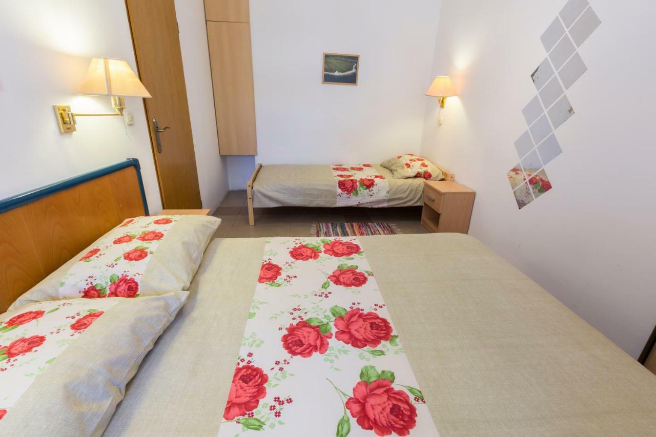 Apartments Goga 말리로시니 외부 사진